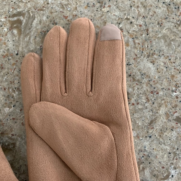 Touch Screen Driving Gloves with cute Bear - Picture 5 of 5